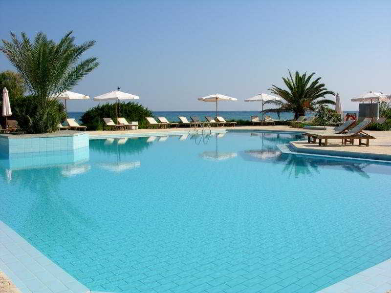 Hotel The Bay & 5*